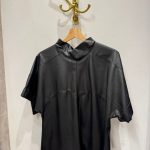 Black Shortsleeve Top